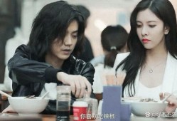 狗仔爆料出轨视频播放,出轨视频引发舆论风暴
