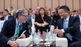 美国比尔盖茨最新爆料,科技巨头背后的惊人真相！”